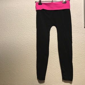 Soft stretchy black & pink yoga leggings